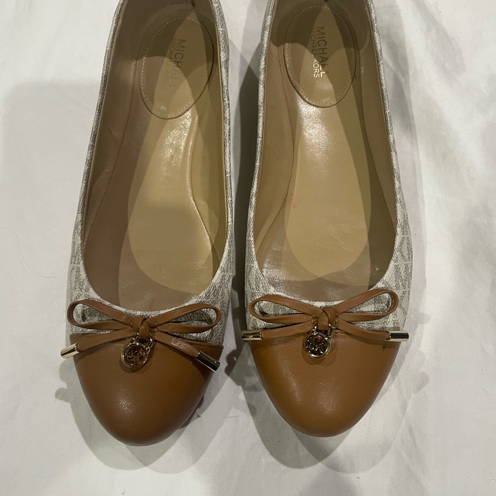 Michael Kors Tan and Silver Bow Flats
